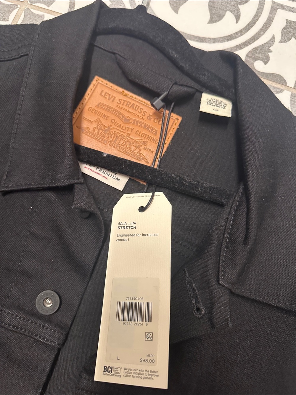 Levi's Black Men's Denim Jacket - Classic Trucker Style - Picture 2 of 2